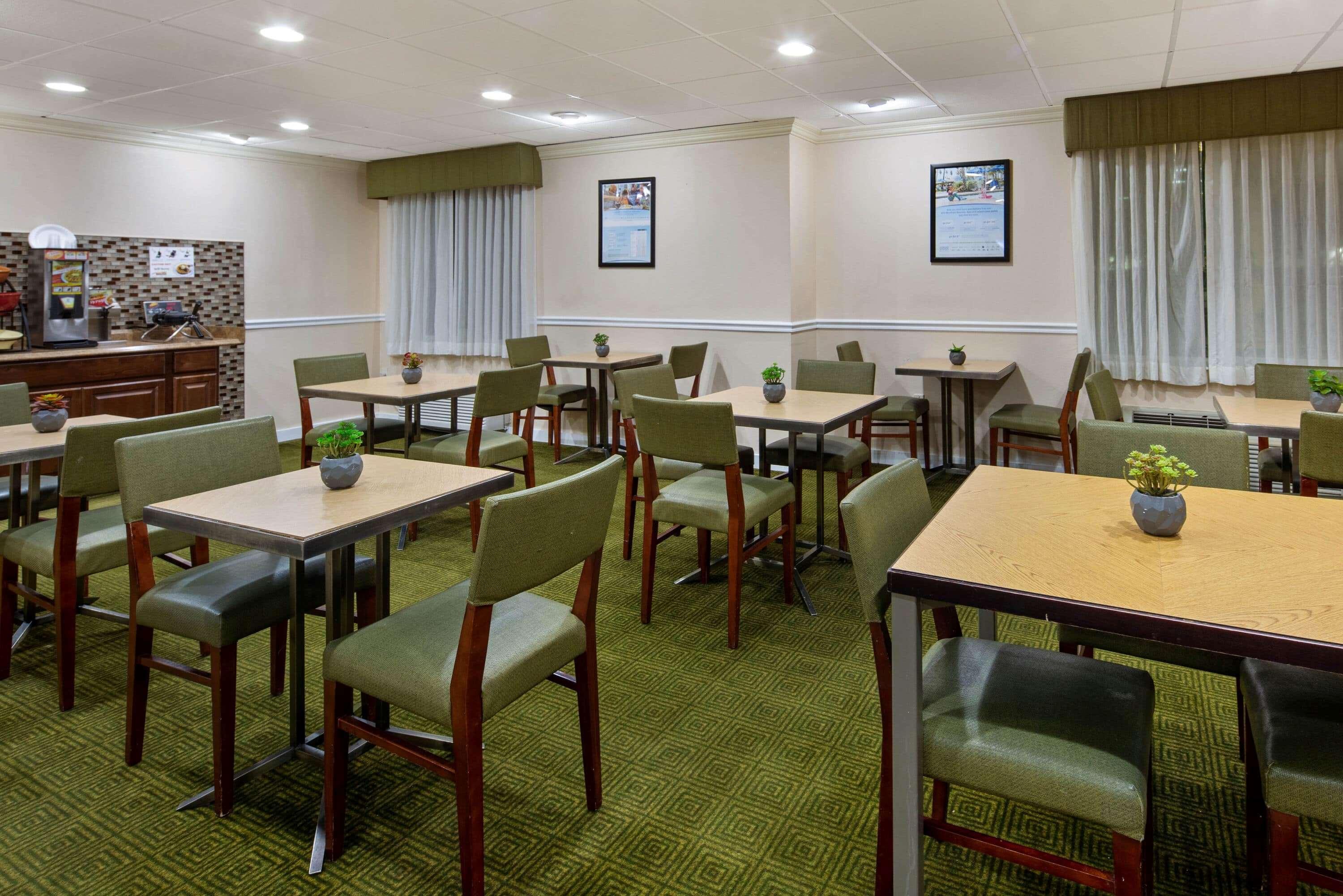 La Quinta Inn & Suites By Wyndham Sawgrass Sunrise Ngoại thất bức ảnh