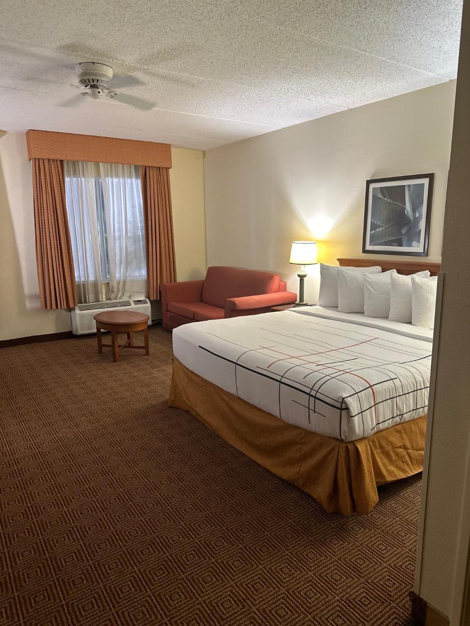 La Quinta Inn & Suites By Wyndham Sawgrass Sunrise Ngoại thất bức ảnh